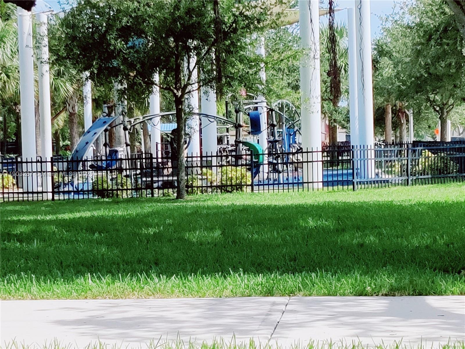 GRANT PARK - Residential Lease