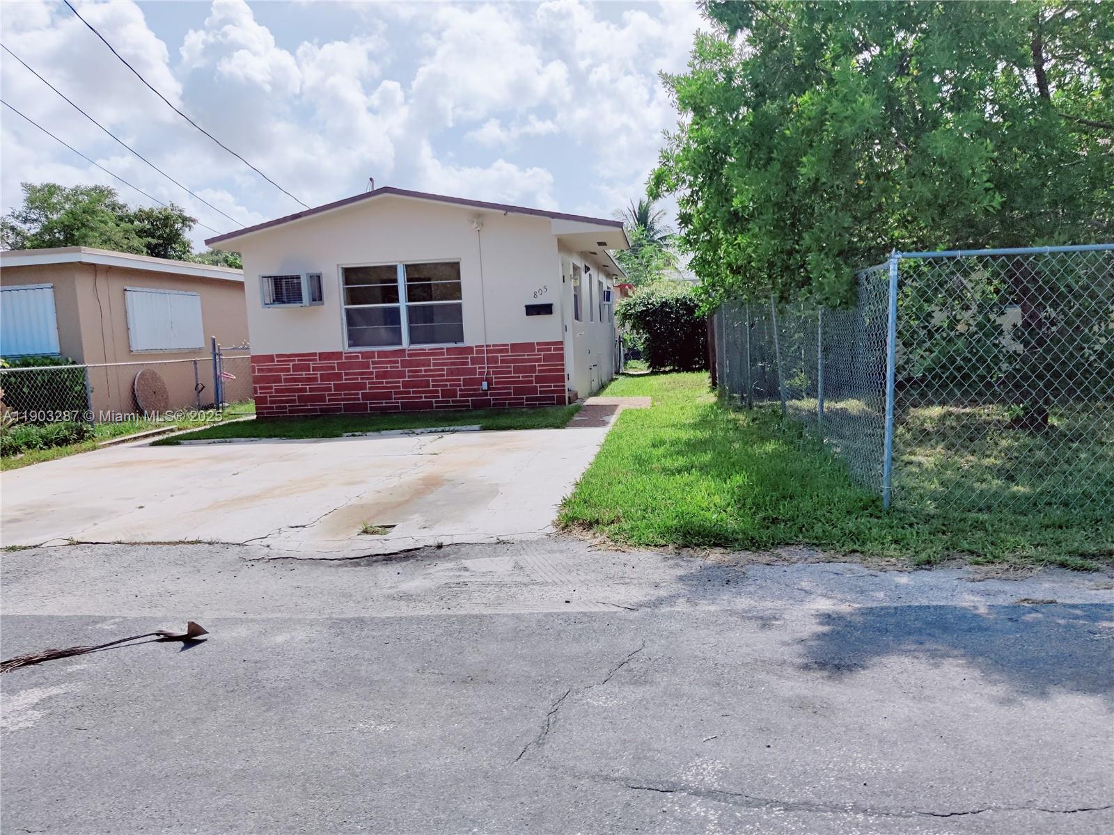 GRANT PARK - Residential Lease