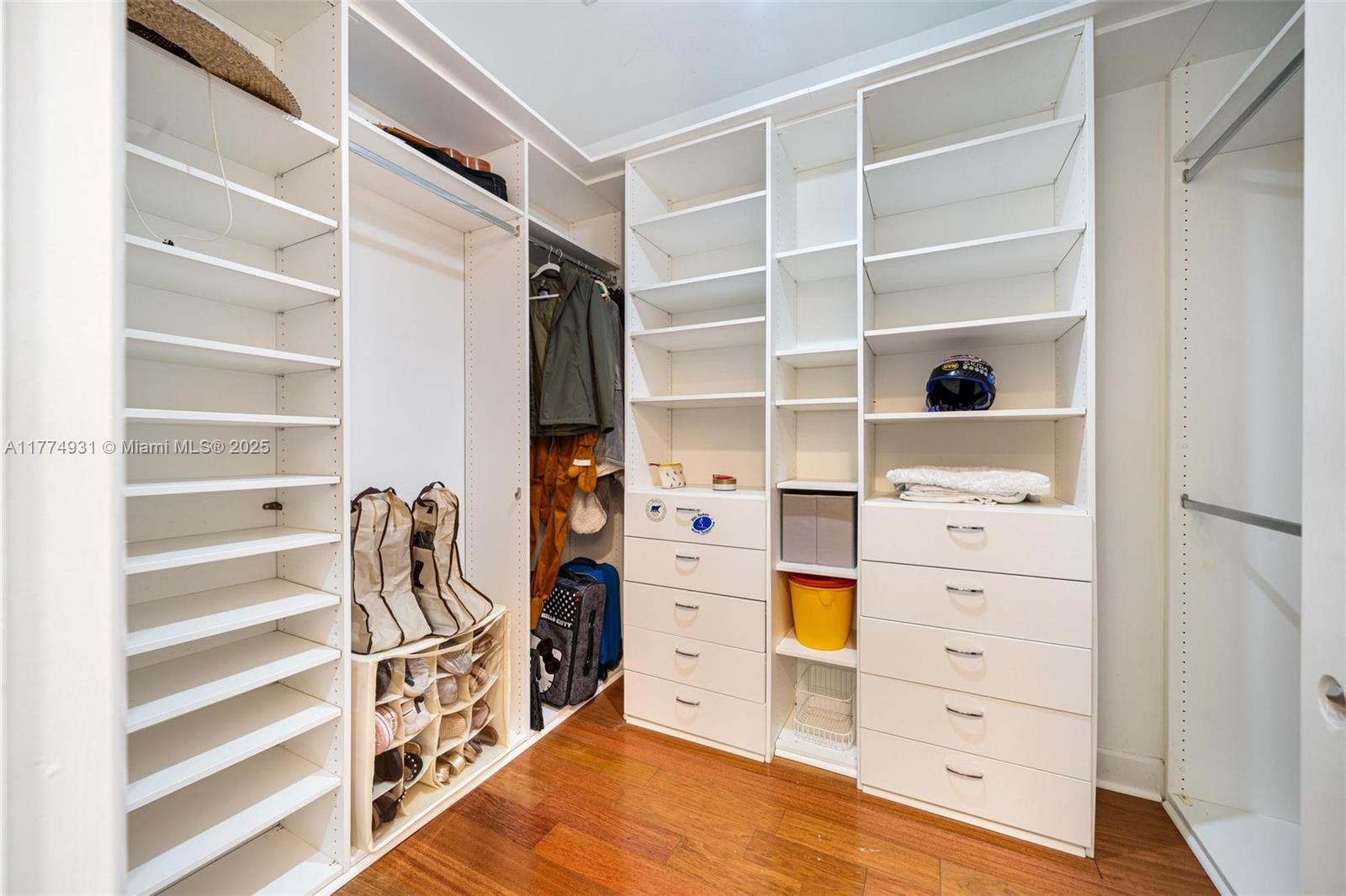 TOWN HALL COMM ADDN - Residential