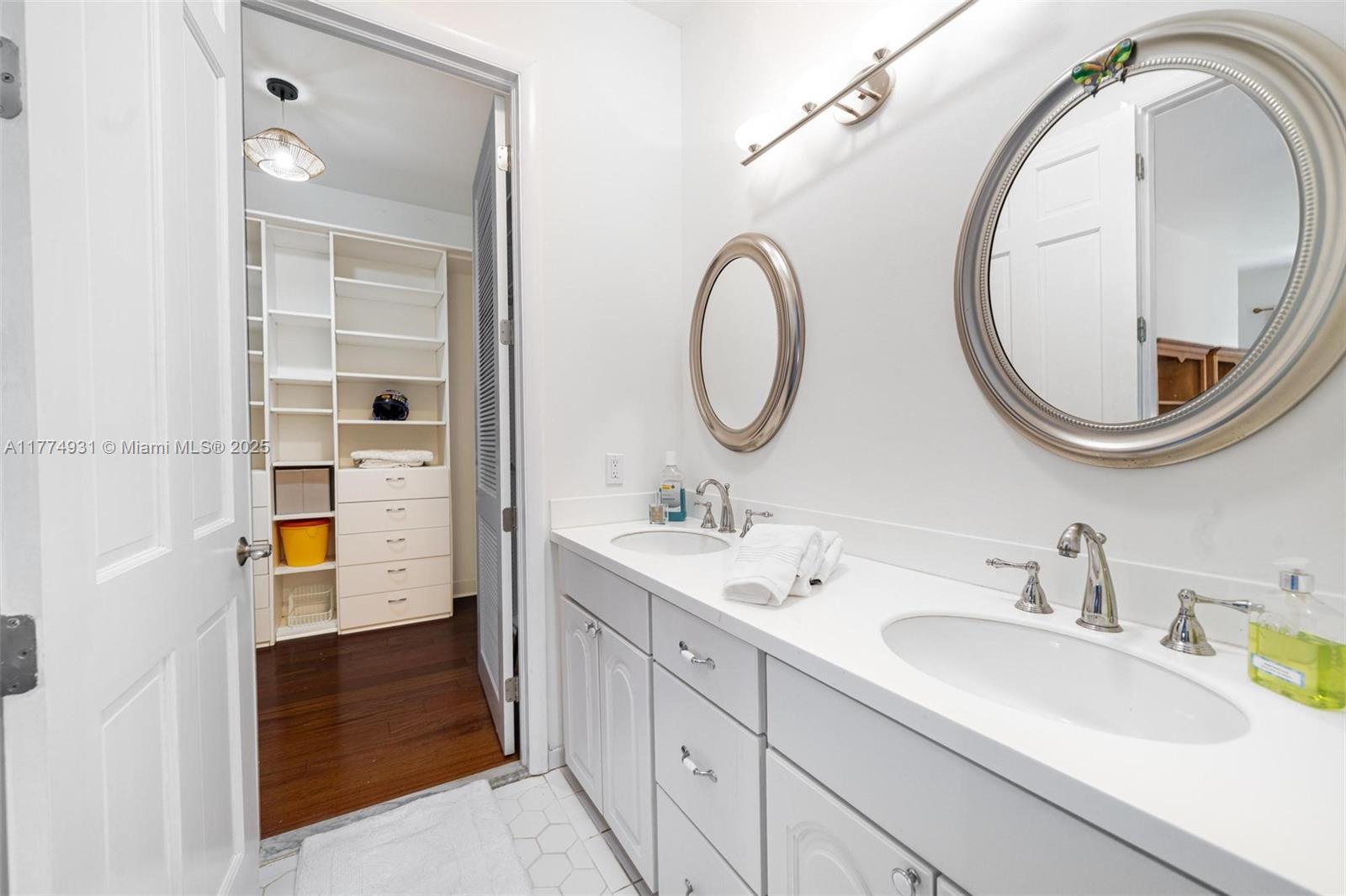 TOWN HALL COMM ADDN - Residential