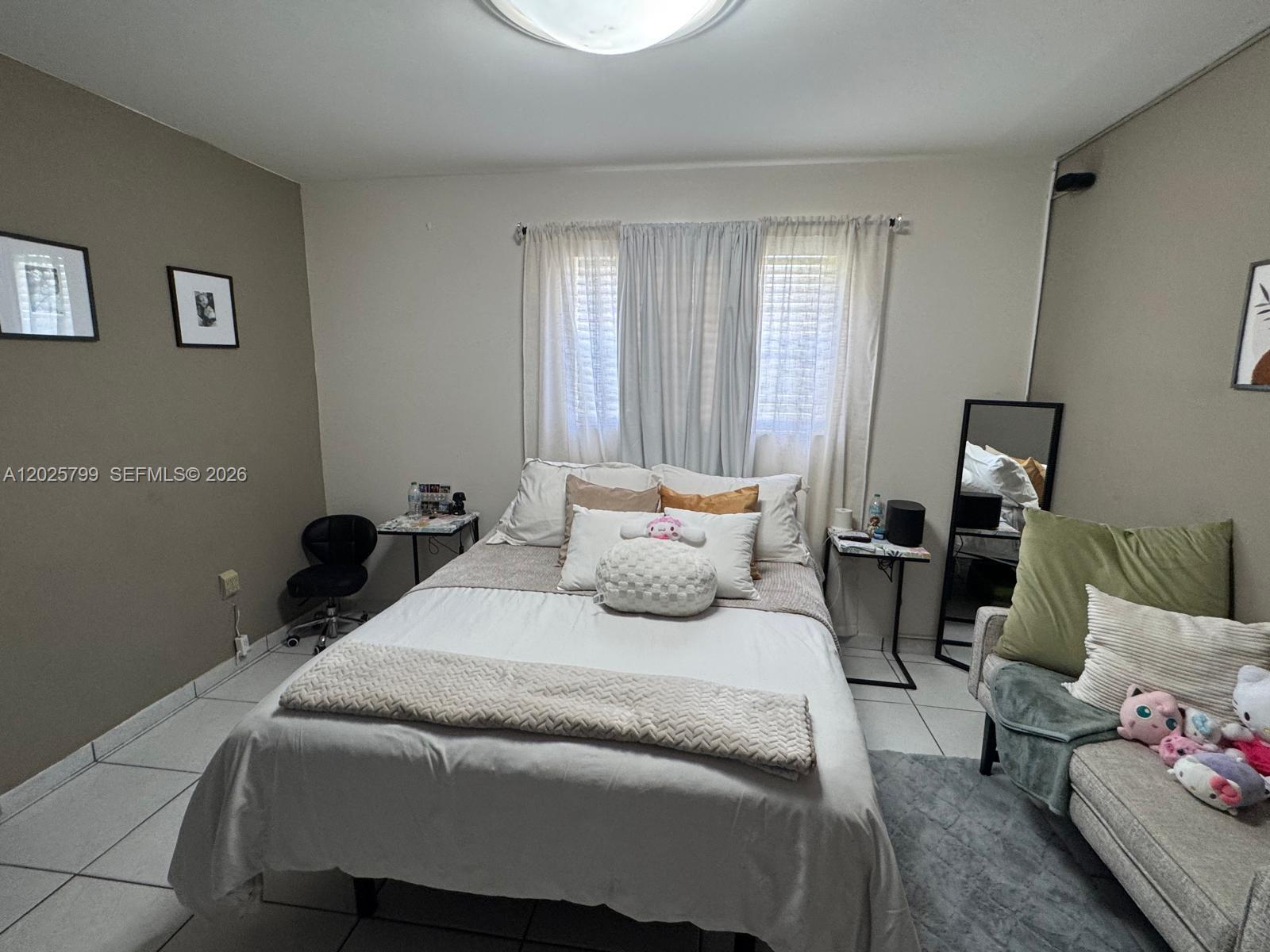 HOLLYWOOD BEACH GARDENS - Residential Income