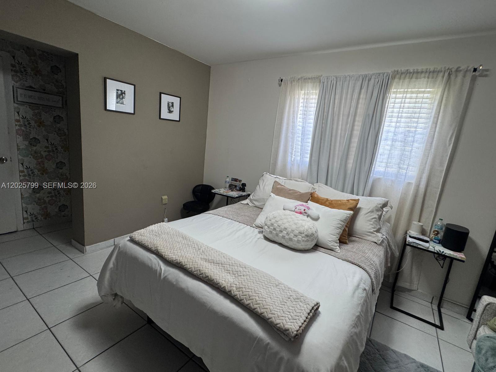 HOLLYWOOD BEACH GARDENS - Residential Income