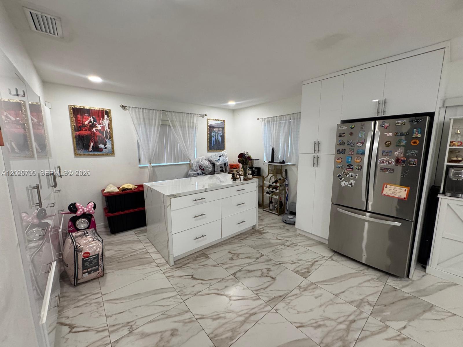 HOLLYWOOD BEACH GARDENS - Residential Income