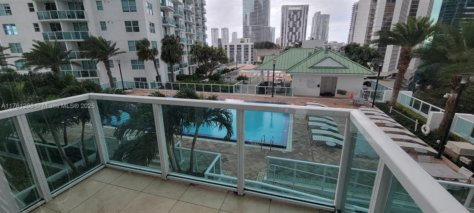 Rental Property at 41 Se 5th St 805, Miami, Broward County, Florida - Bedrooms: 1 
Bathrooms: 2  - $2,800 MO.