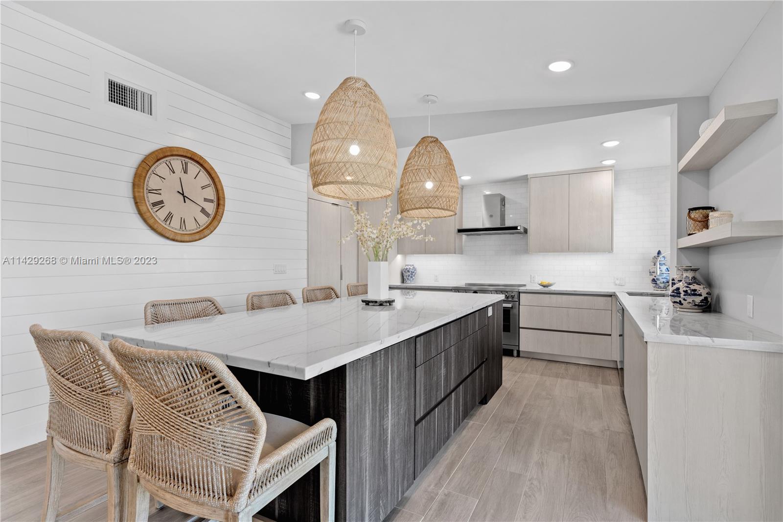 VENETIAN SHORES NO 2 - Residential