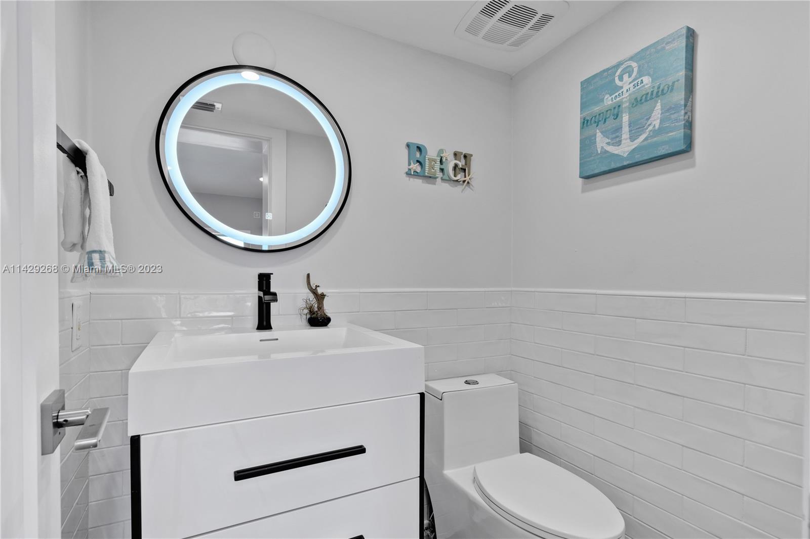 VENETIAN SHORES NO 2 - Residential