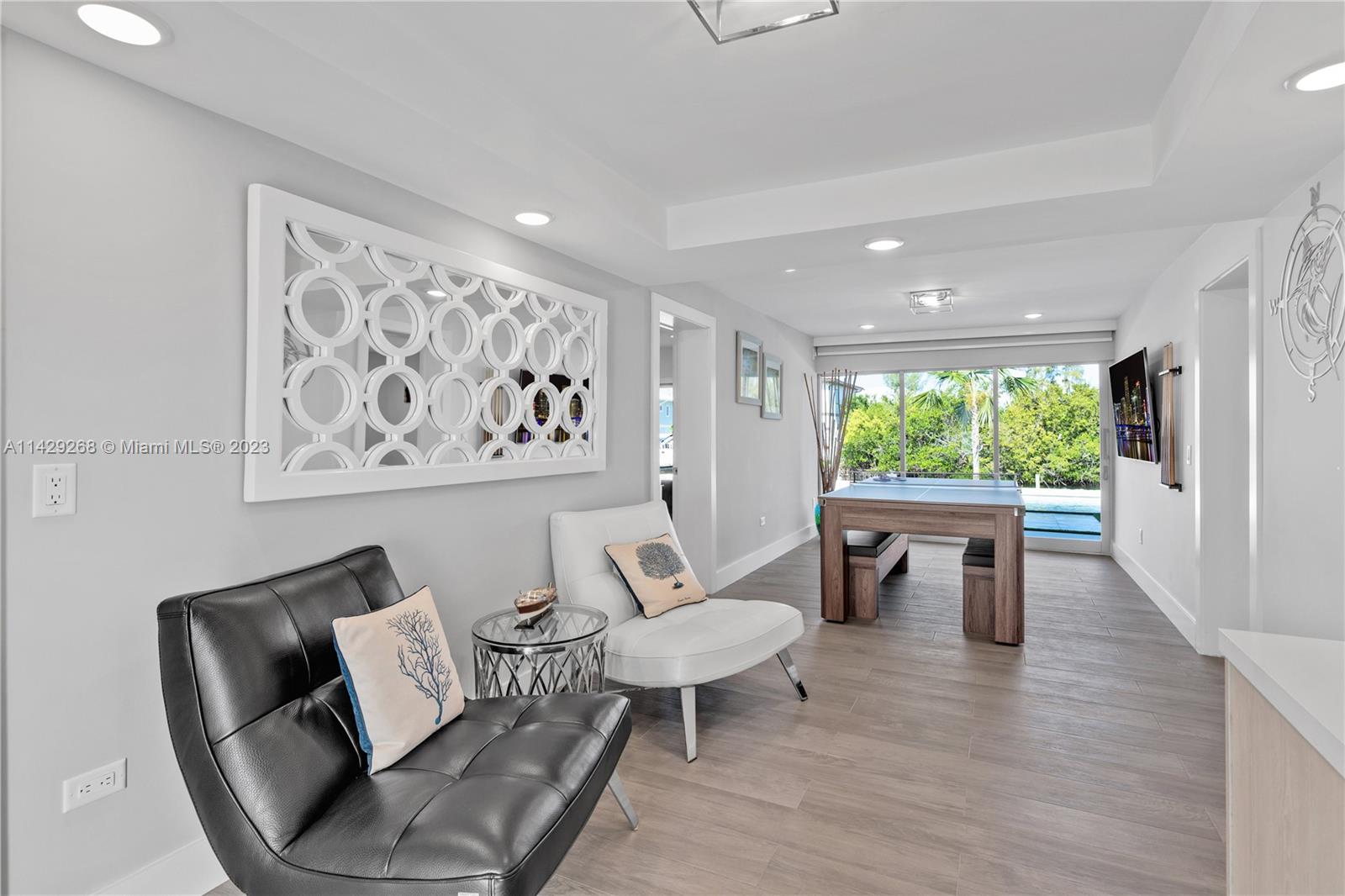 VENETIAN SHORES NO 2 - Residential