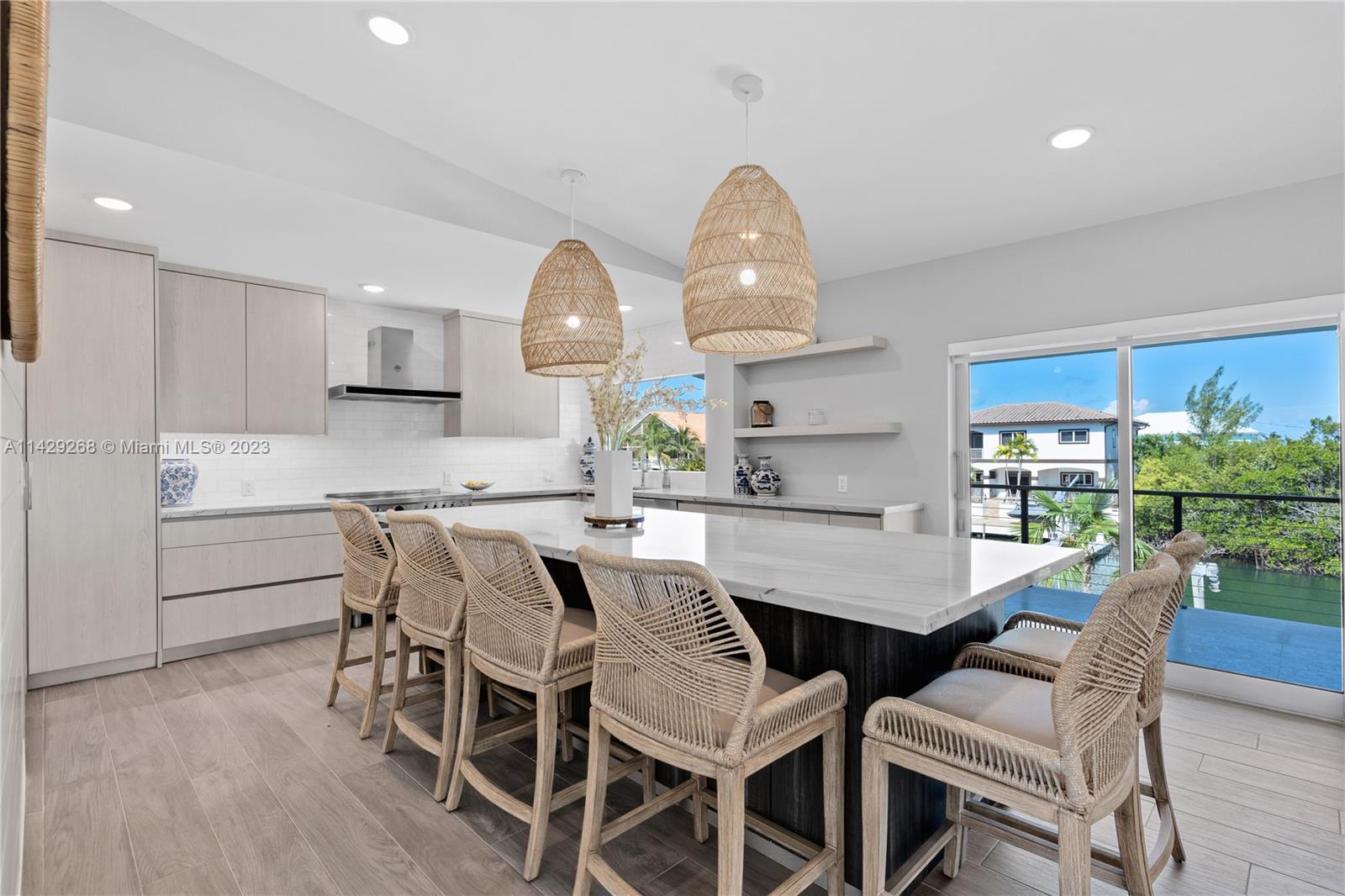 VENETIAN SHORES NO 2 - Residential