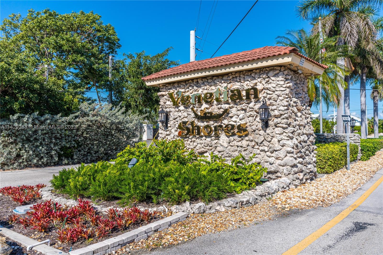 VENETIAN SHORES NO 2 - Residential