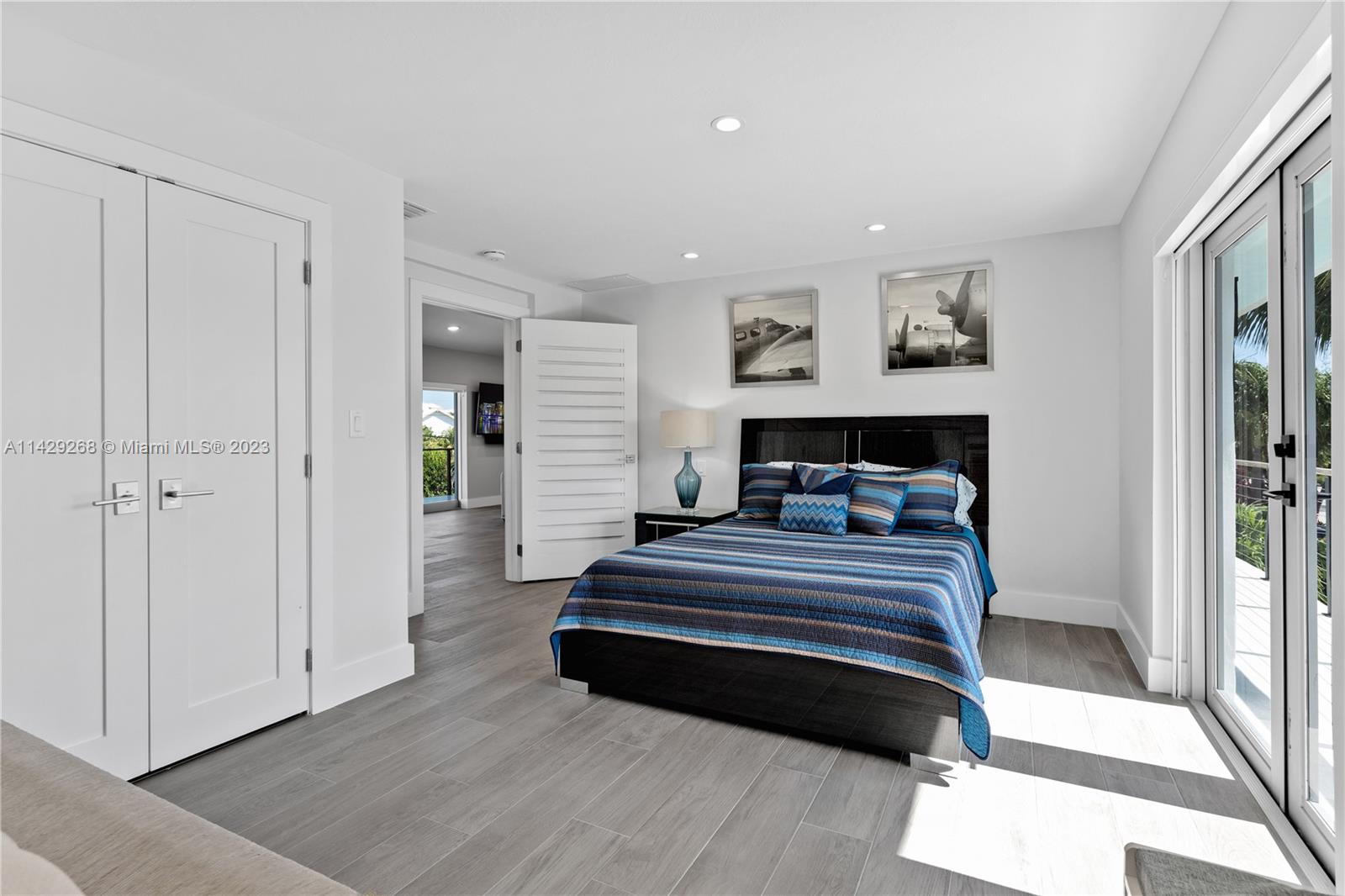 VENETIAN SHORES NO 2 - Residential