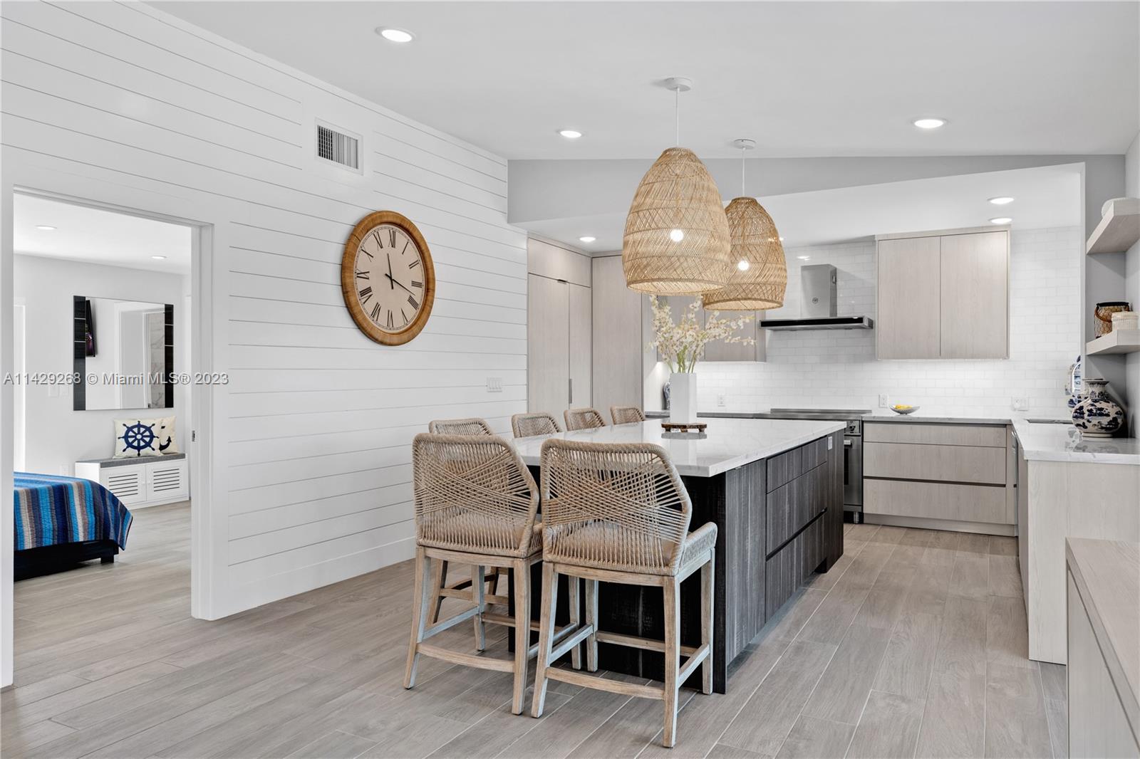 VENETIAN SHORES NO 2 - Residential