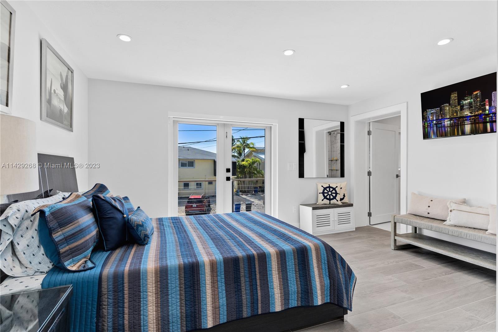 VENETIAN SHORES NO 2 - Residential