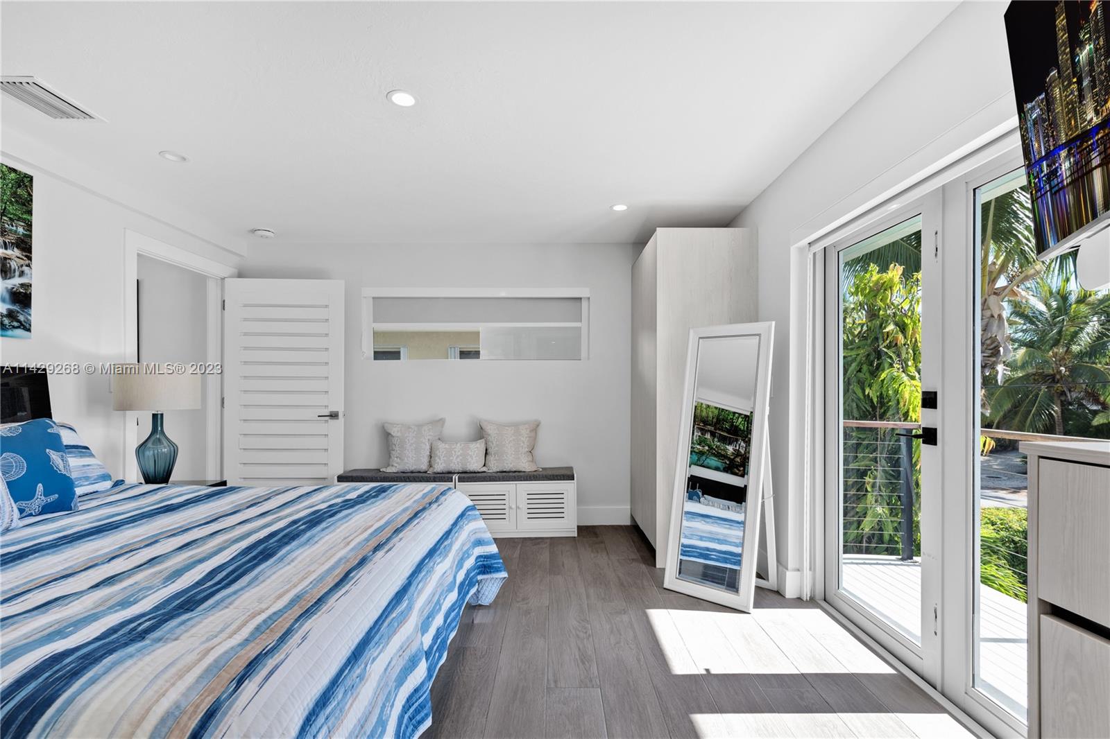 VENETIAN SHORES NO 2 - Residential