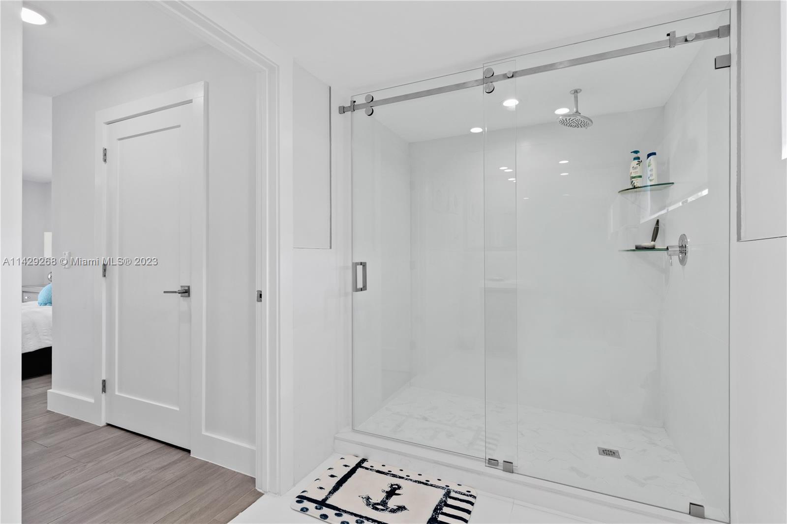 VENETIAN SHORES NO 2 - Residential