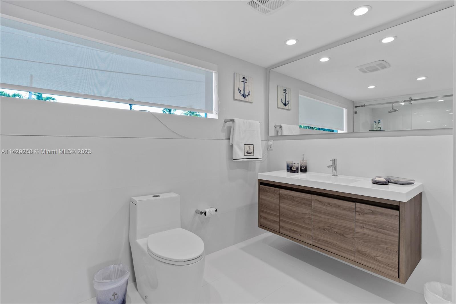 VENETIAN SHORES NO 2 - Residential