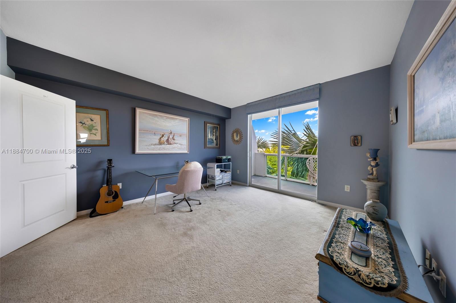 360 CONDO B - Residential