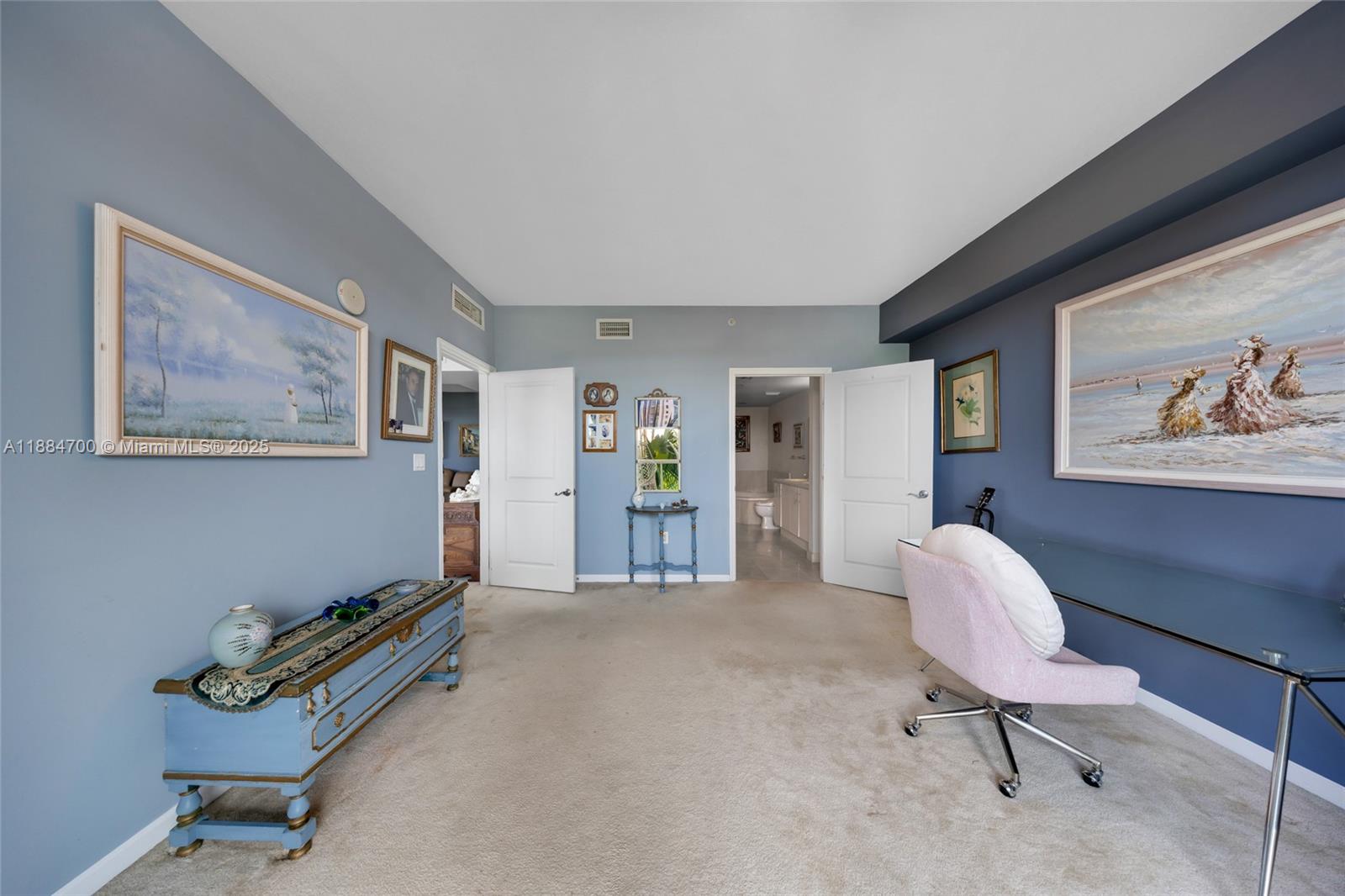 360 CONDO B - Residential
