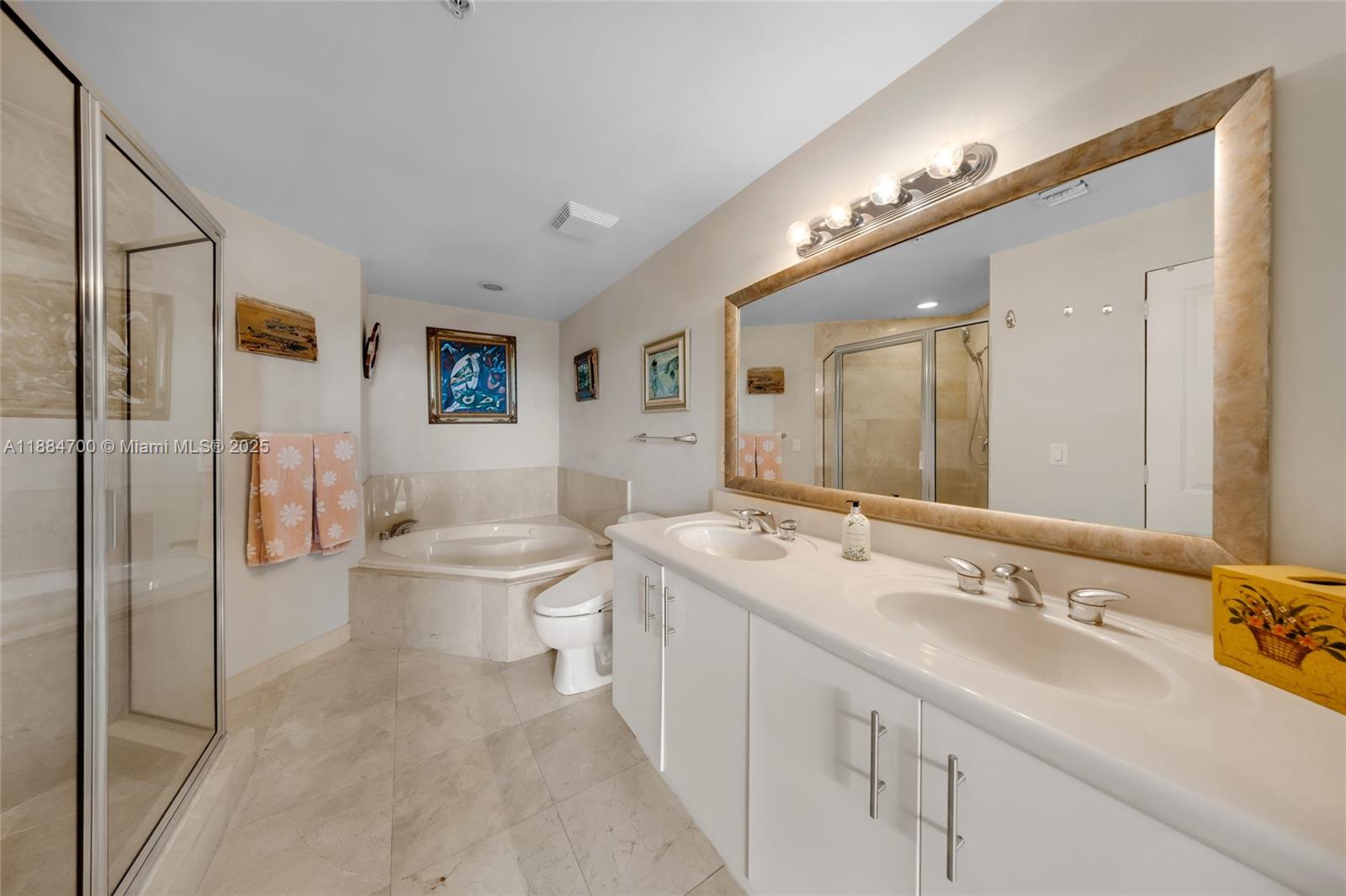 360 CONDO B - Residential