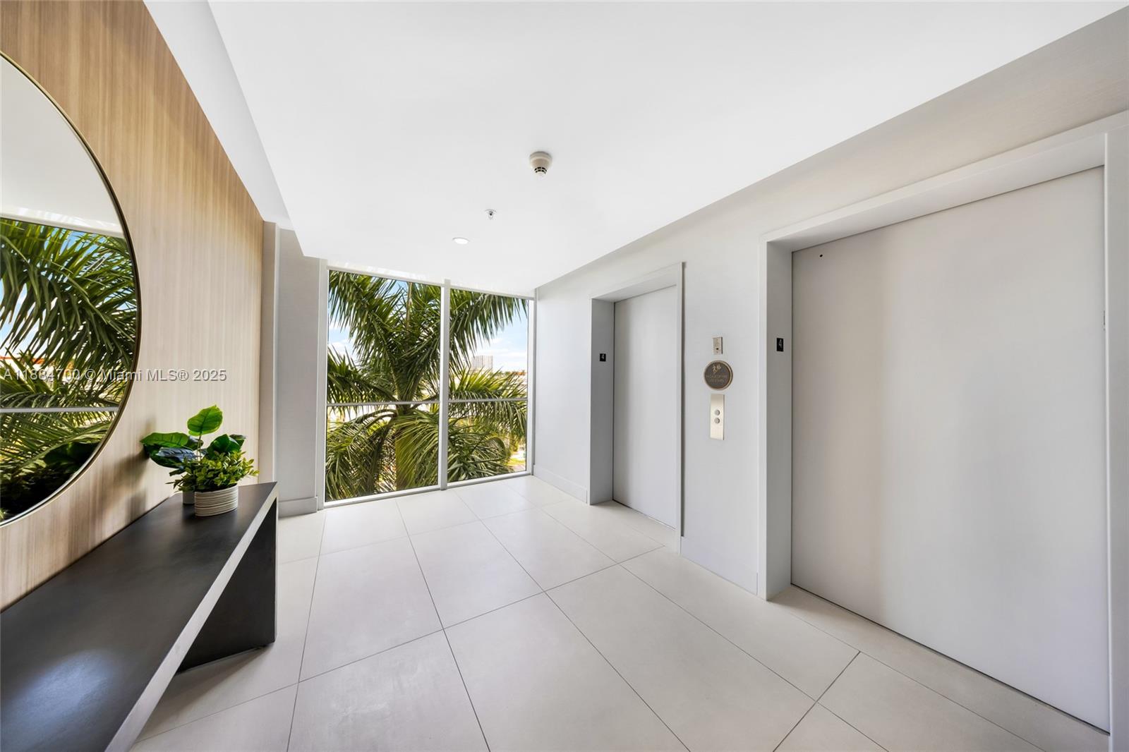 360 CONDO B - Residential
