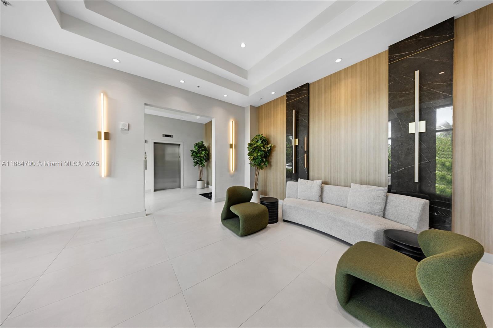 360 CONDO B - Residential