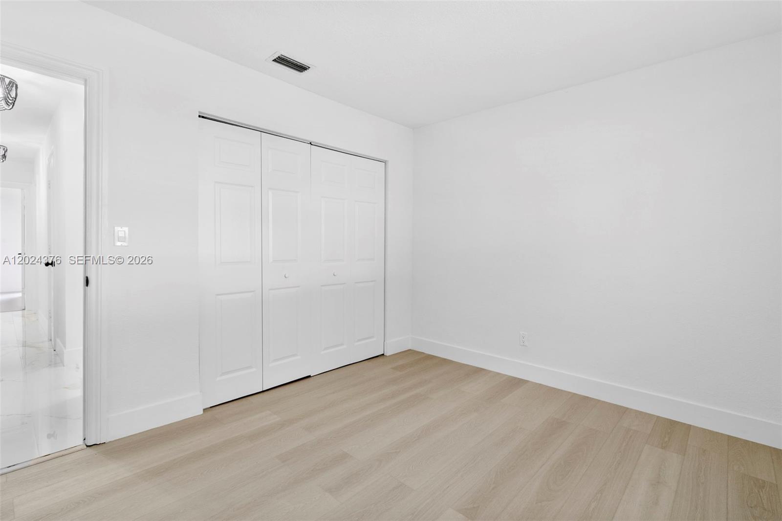 MIRROR LAKE ESTATES SEC F - Residential
