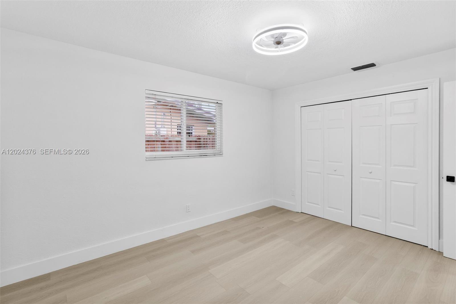 MIRROR LAKE ESTATES SEC F - Residential