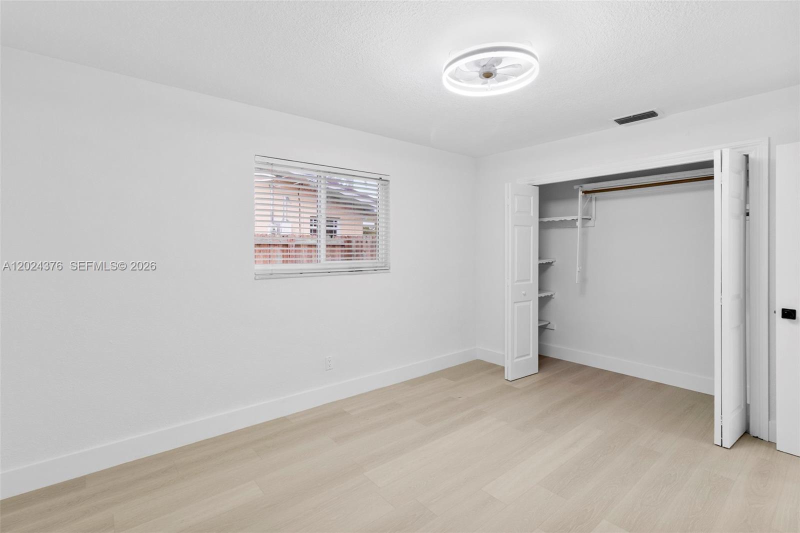 MIRROR LAKE ESTATES SEC F - Residential