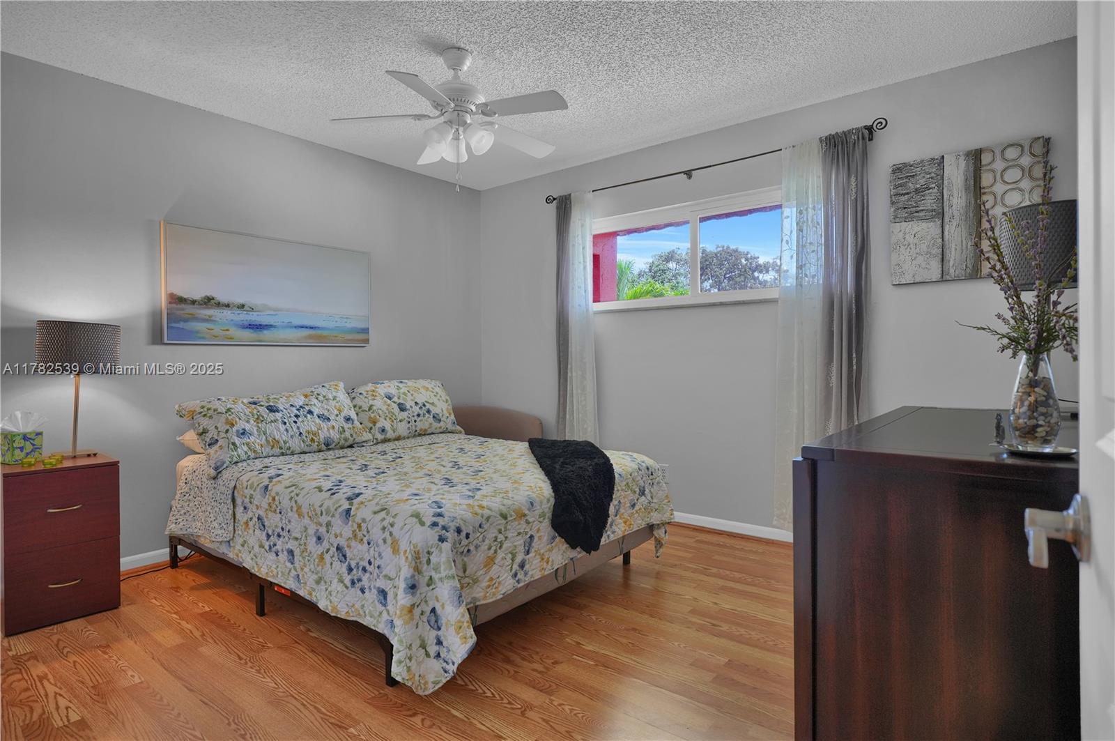 HOLLYBROOK GOLF AND - Residential Lease