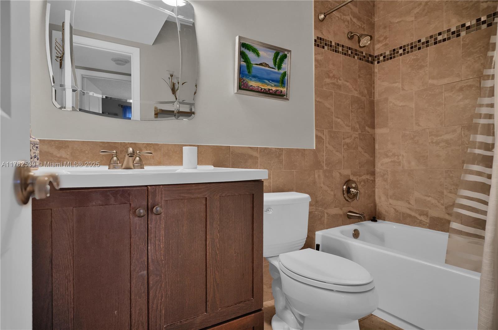 HOLLYBROOK GOLF AND - Residential Lease