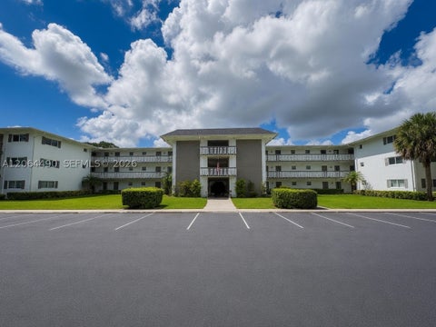 Photo of 1201 Hillcrest Ct #205, Hollywood, FL 33021 (MLS # A12064490)