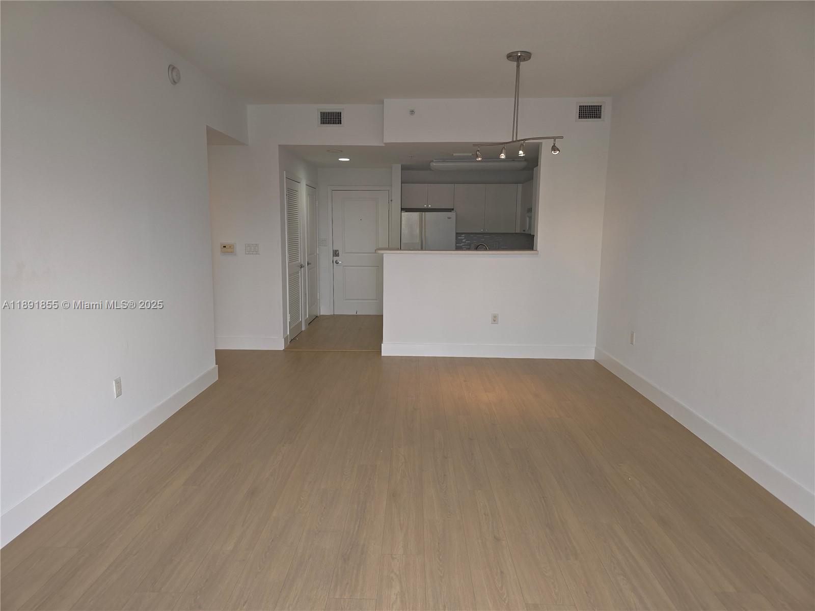 TEN ARAGON CONDO - Residential Lease
