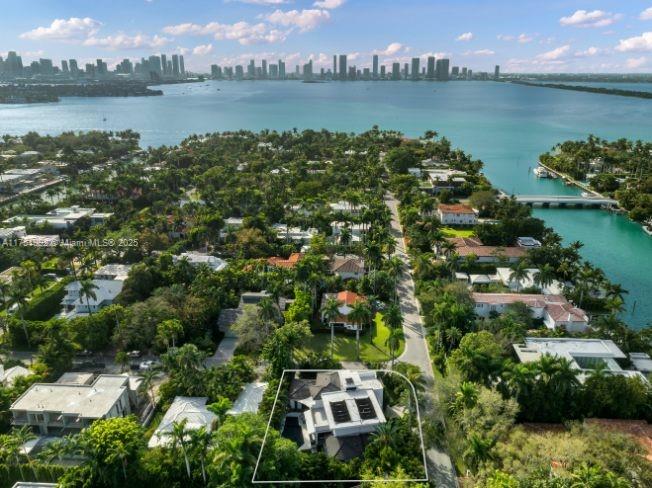 SUNSET ISLANDS-ISLAND NO - Residential