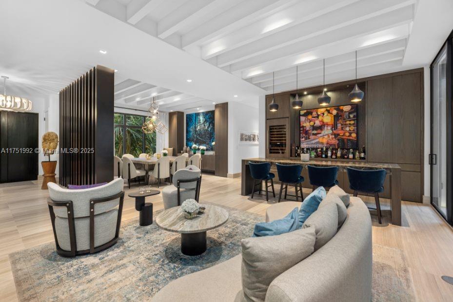 SUNSET ISLANDS-ISLAND NO - Residential