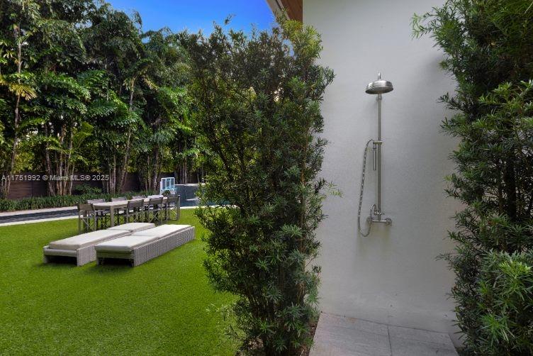 SUNSET ISLANDS-ISLAND NO - Residential