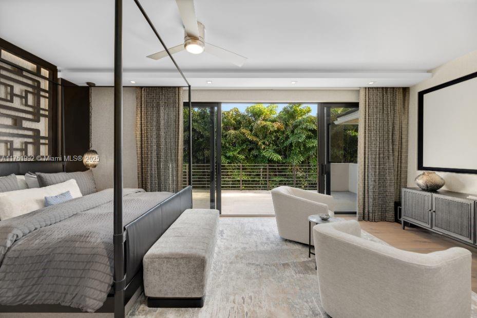 SUNSET ISLANDS-ISLAND NO - Residential