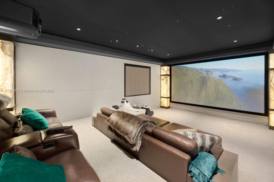 SUNSET ISLANDS-ISLAND NO - Residential