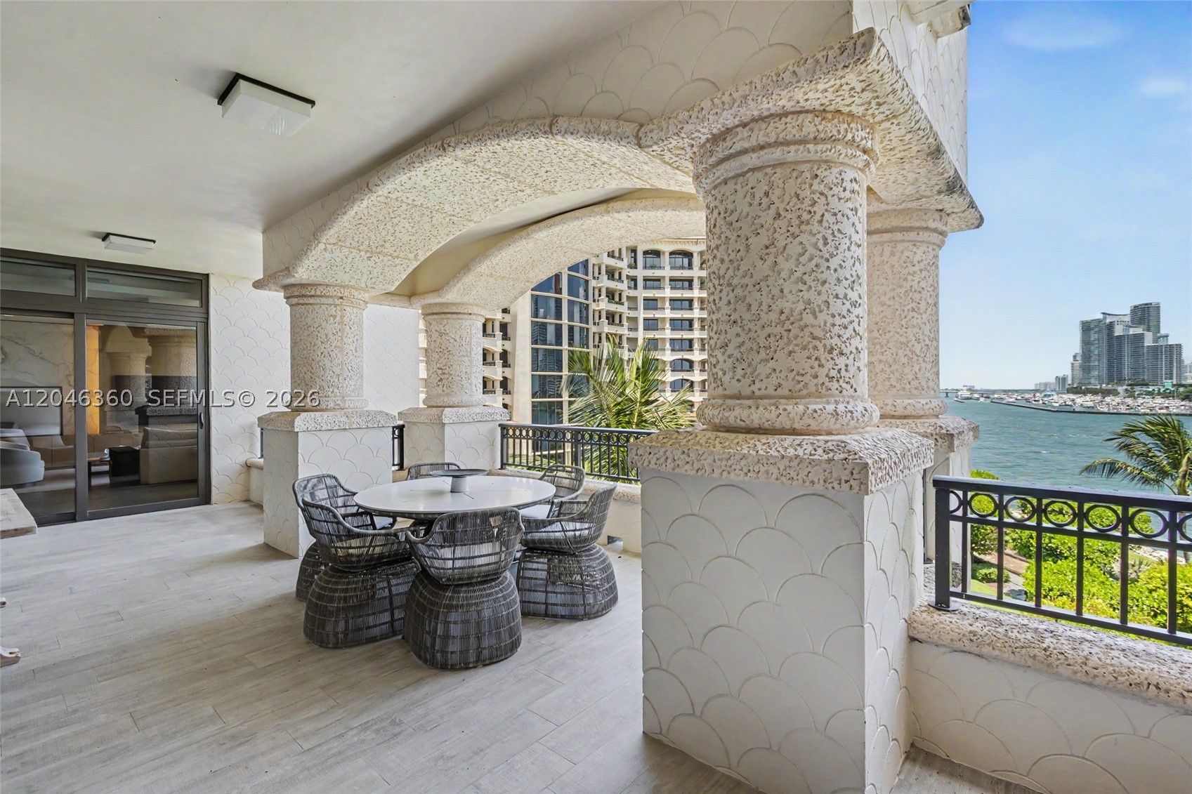 7042 Fisher Island Dr 7042