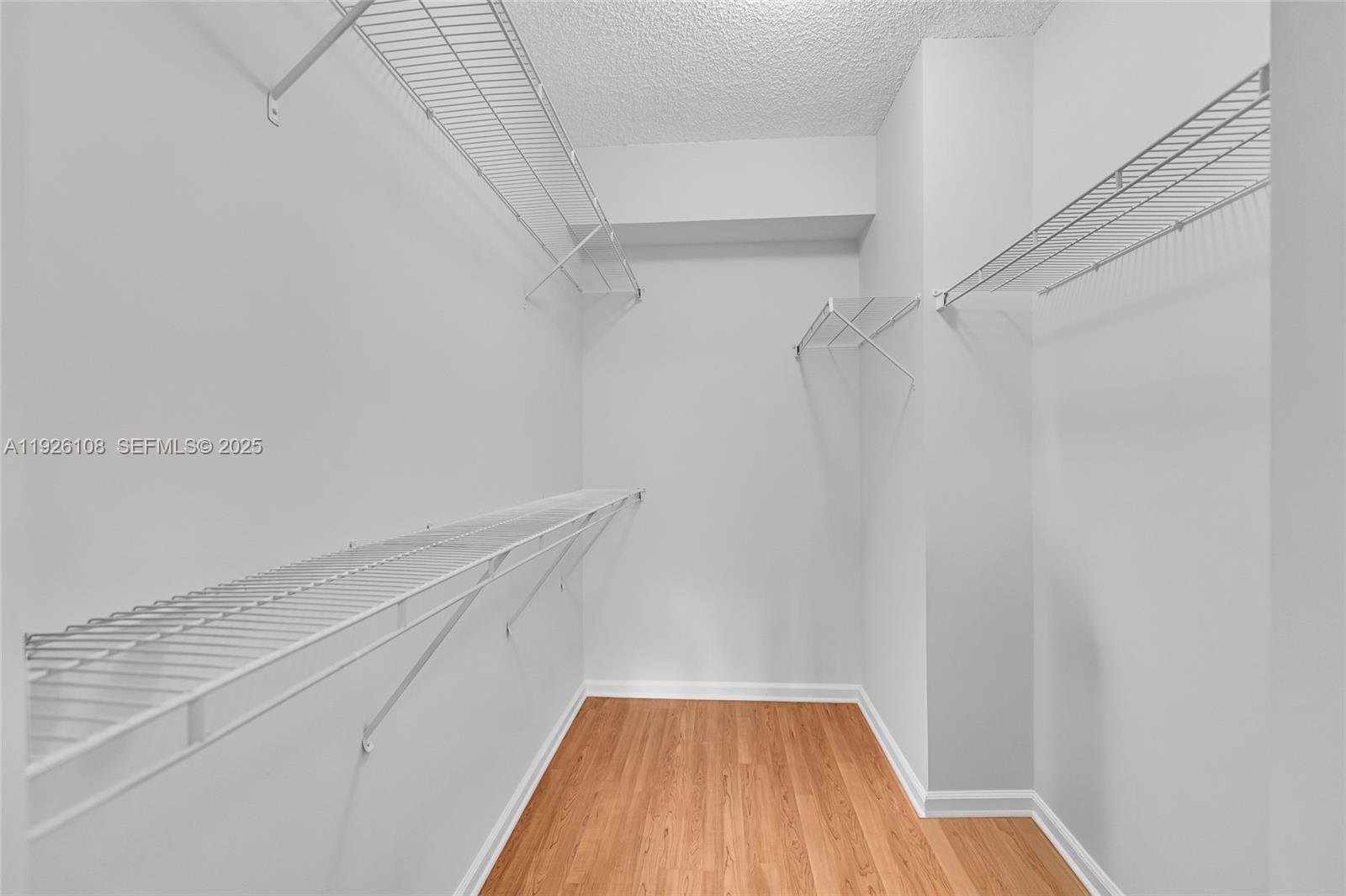 PORTO BELLAGIO CONDO - Residential