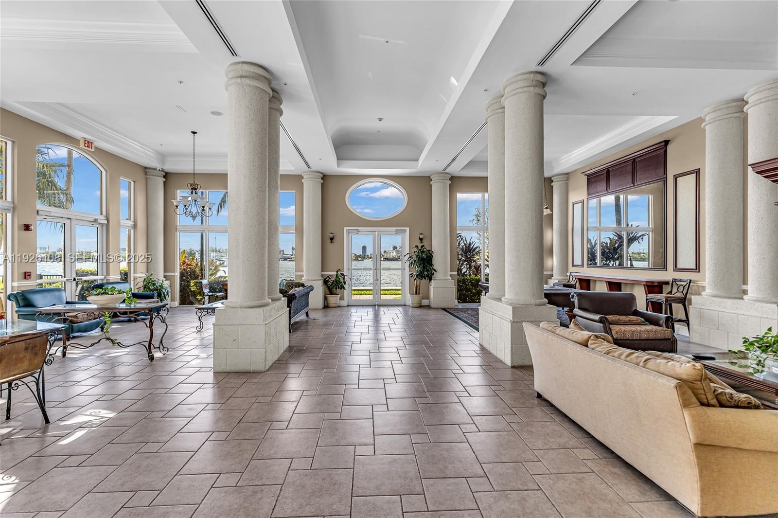 PORTO BELLAGIO CONDO - Residential