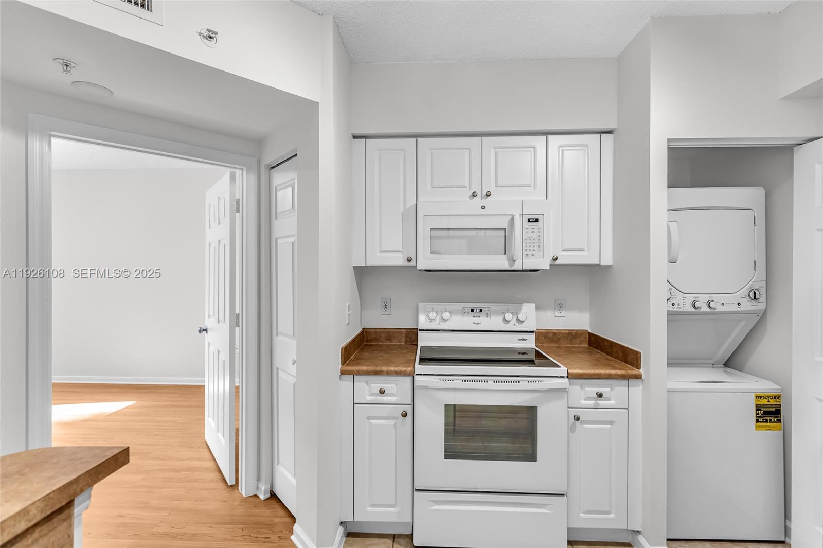 PORTO BELLAGIO CONDO - Residential