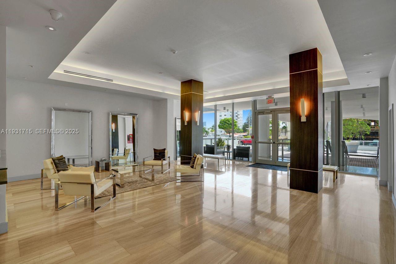 BAYVIEW TERR CONDO - Residential Lease