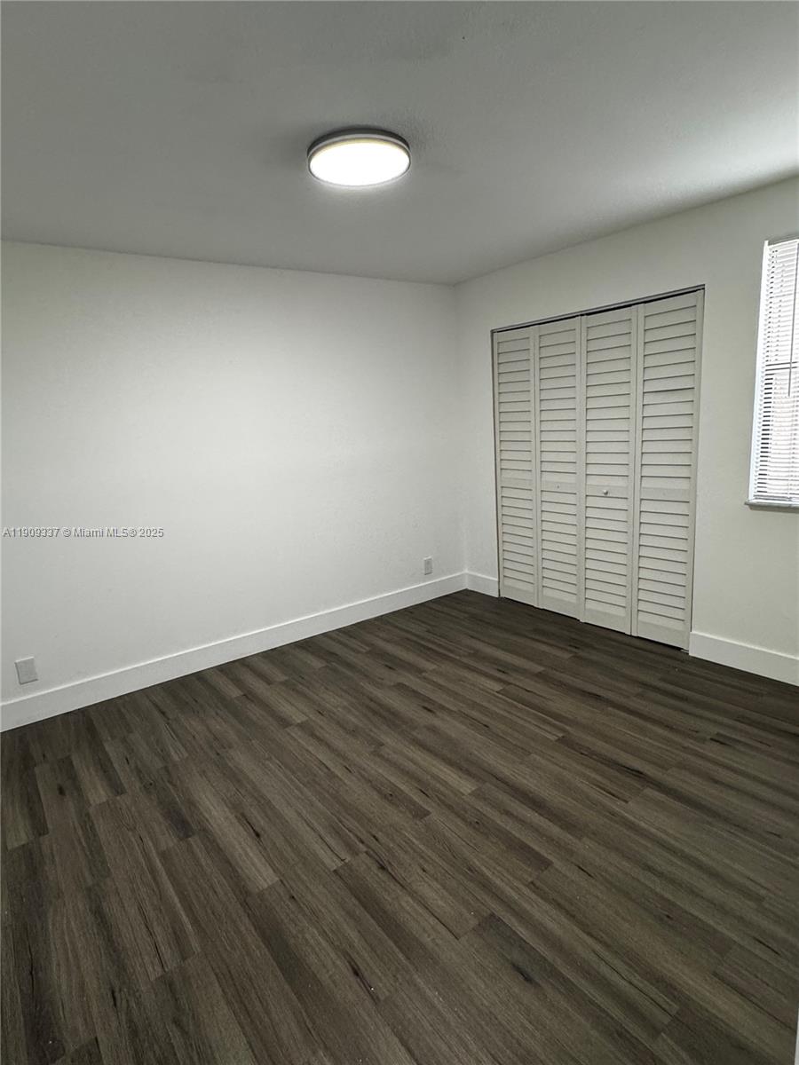 CIRCLE VILLAS (THE) CONDO - Residential