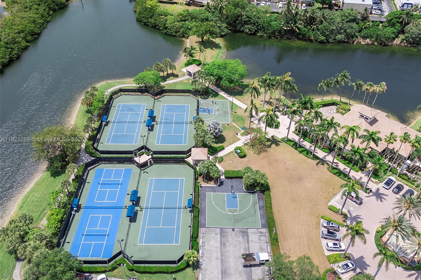 THREE ISLANDS 3RD SECTION - Residential