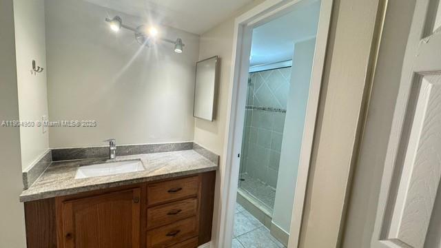 HERITAGE CIRCLE CONDO - Residential Lease