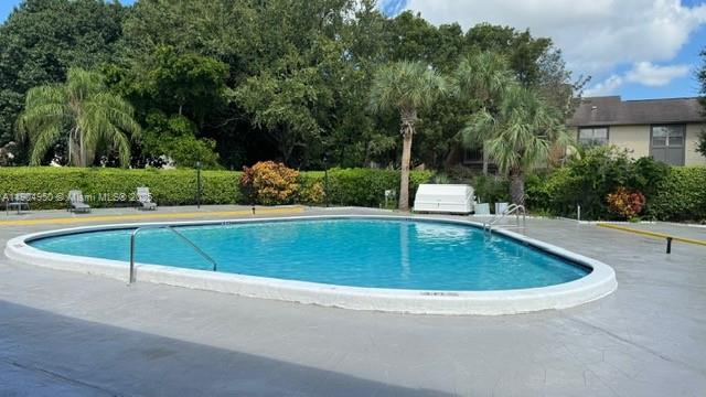 HERITAGE CIRCLE CONDO - Residential Lease