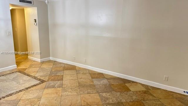 HERITAGE CIRCLE CONDO - Residential Lease