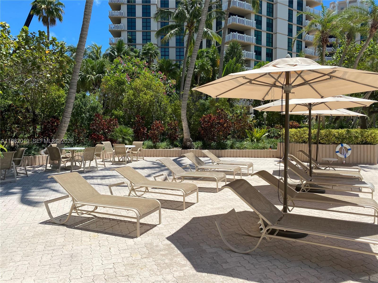 TOWERS OF KEY BISCAYNE CO - Residential Lease