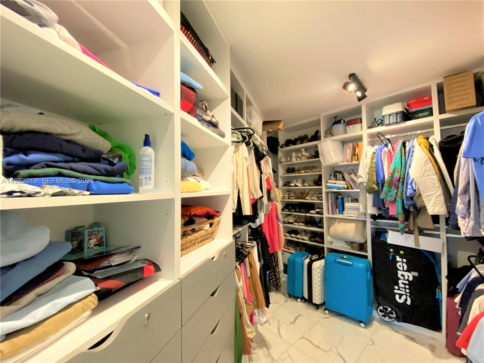 TOWERS OF KEY BISCAYNE CO - Residential Lease