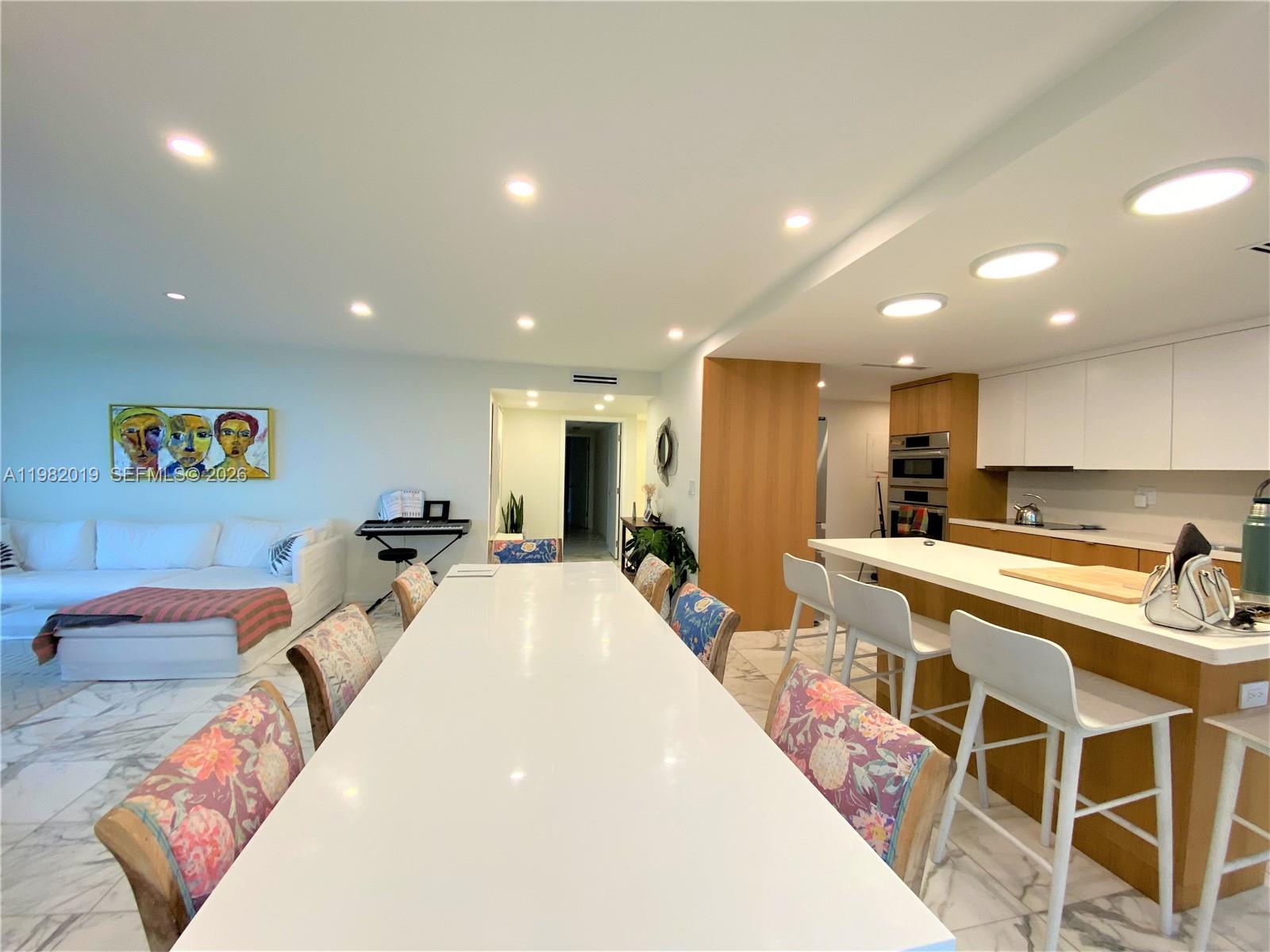 TOWERS OF KEY BISCAYNE CO - Residential Lease