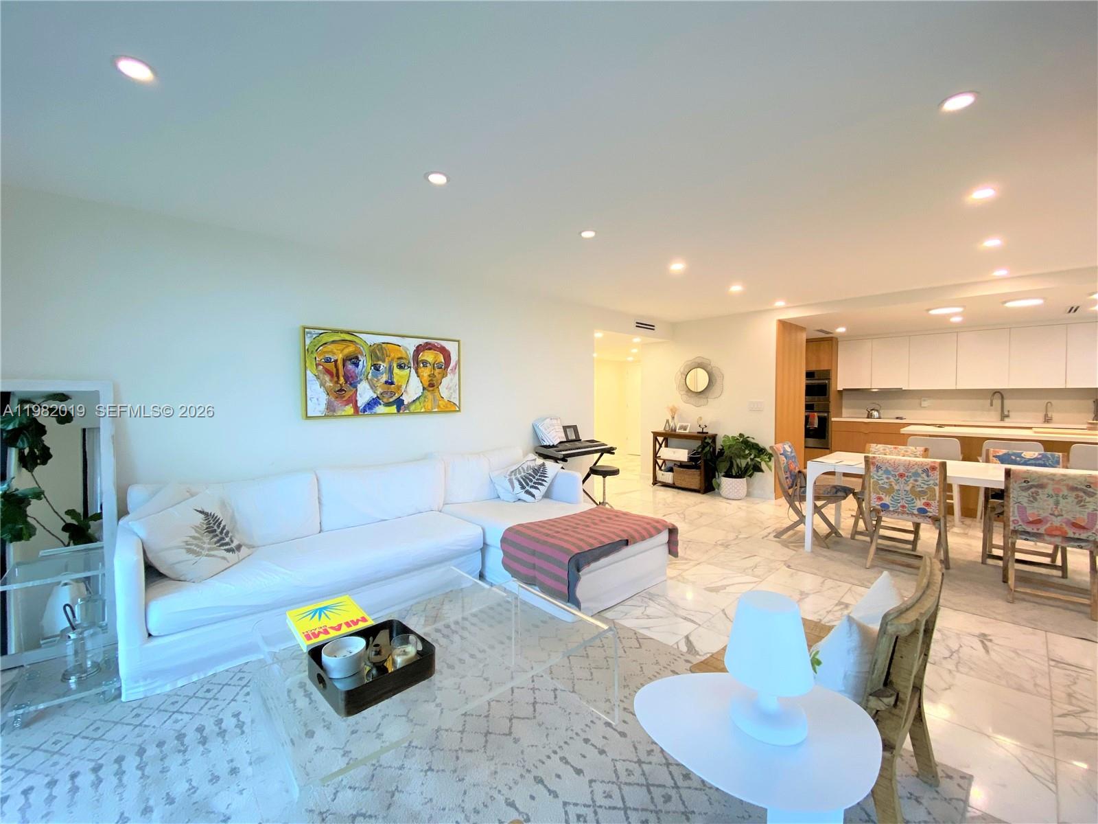 TOWERS OF KEY BISCAYNE CO - Residential Lease